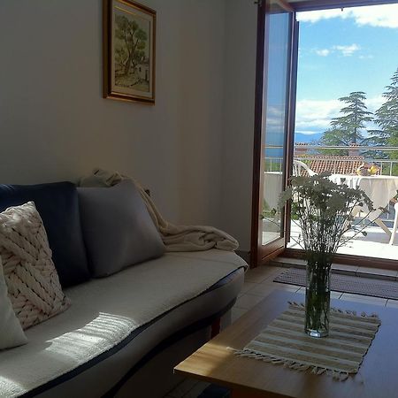 Apartments Leona & David Malinska Chambre photo